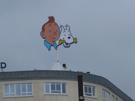 Zombie Tintin is watching you